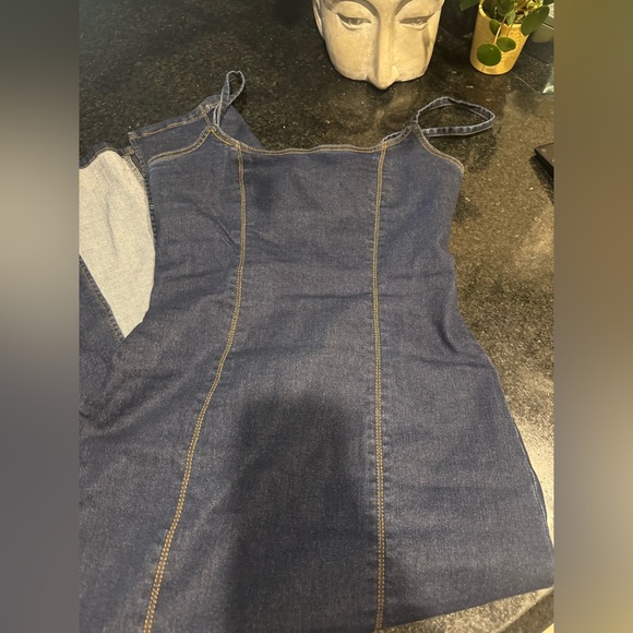 PrettyLittleThing Blue Denim Midi Dress - Picture 10 of 12